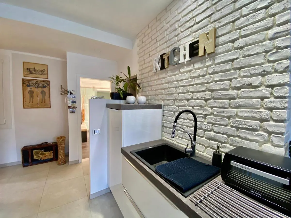 Bouganville Apartment Limone sul Garda