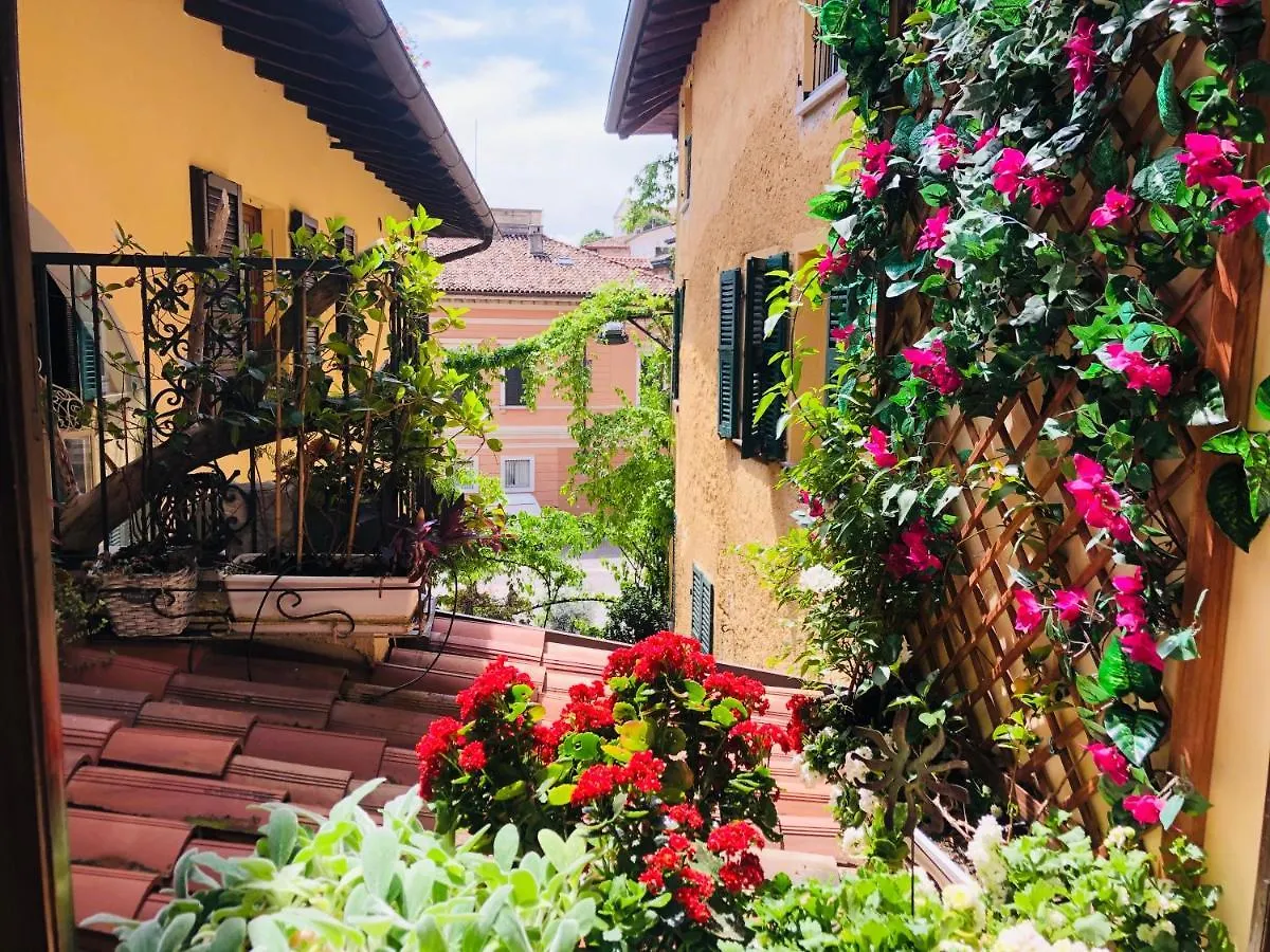 Bouganville Apartment Limone sul Garda 0*,  Italy