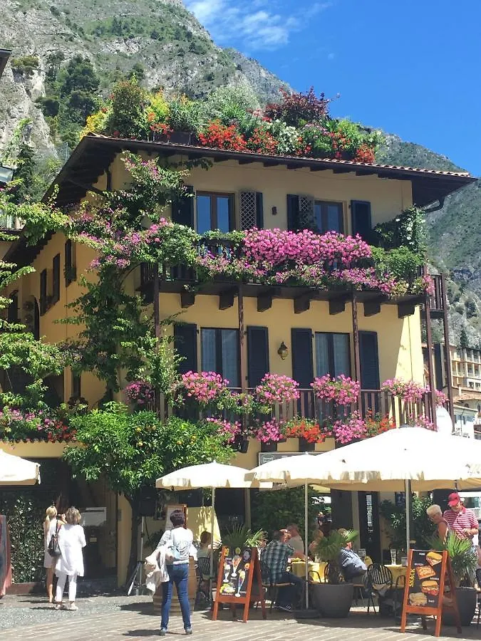 Bouganville Apartment Limone sul Garda