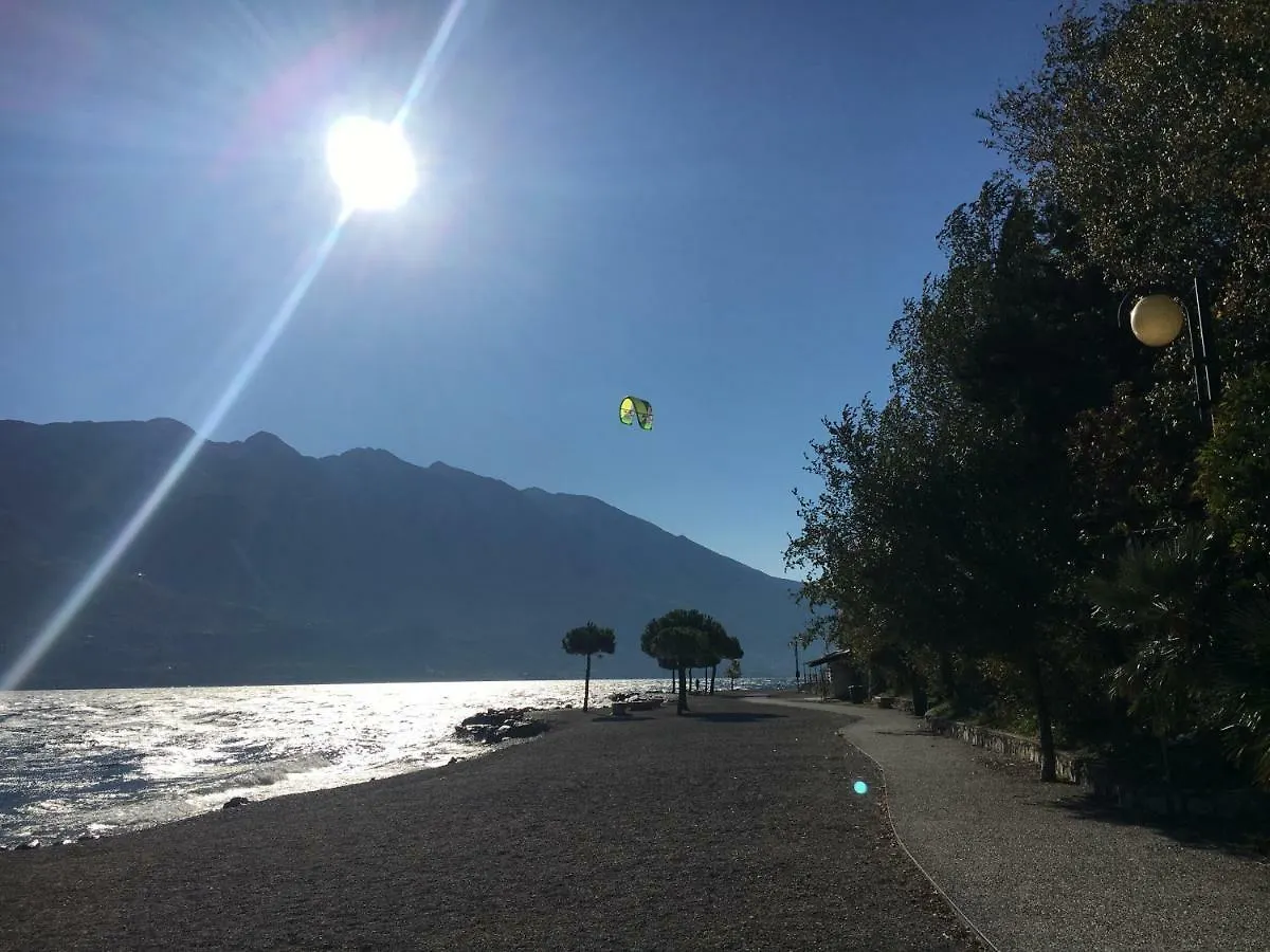 Bouganville Apartment Limone sul Garda