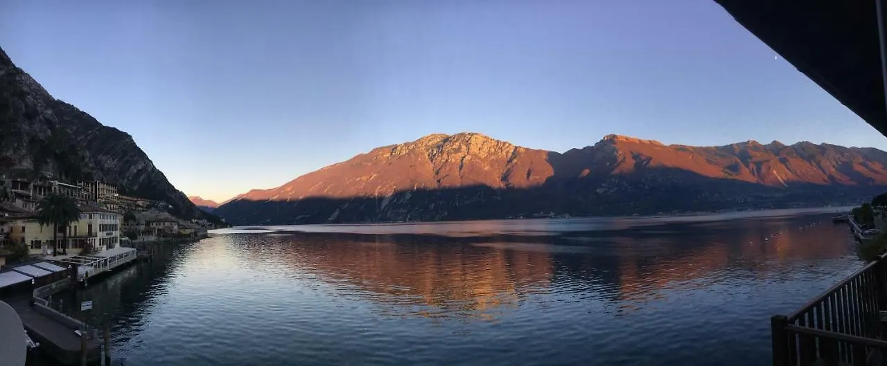Bouganville Apartment Limone sul Garda